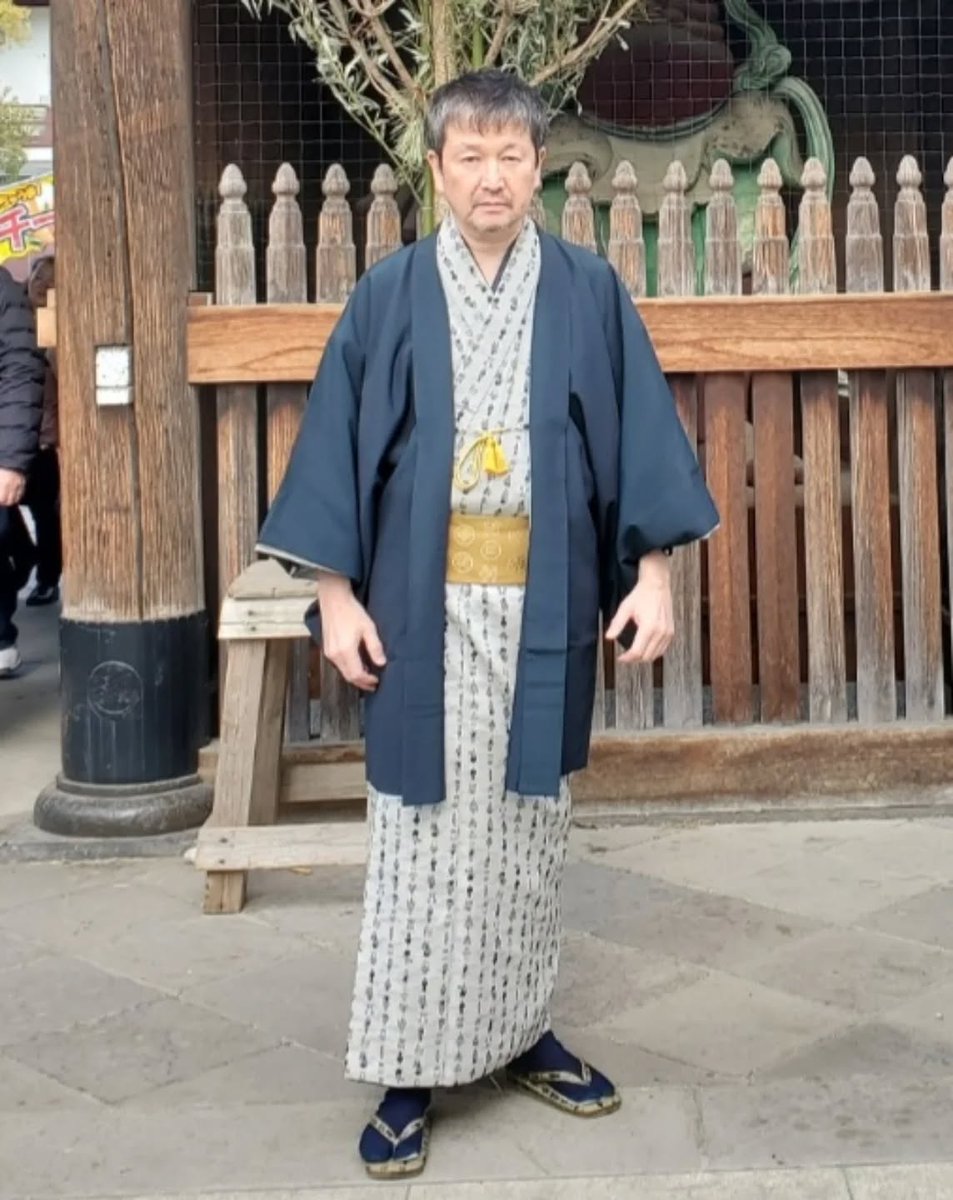 SparrowDamien's tweet photo. #2026年1月5日 #初詣 #西新井大師

父親が50年前にオーダーメイドした和服着物を久し振りに着用しました。
.ﾟ+.(・∀・)ﾟ+.ﾟ

— 場所: 西新井大師 總持寺 https://t.co/rGzuRt4s8U