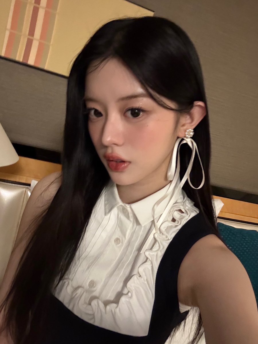 ILLIT WEVERSE tweet media