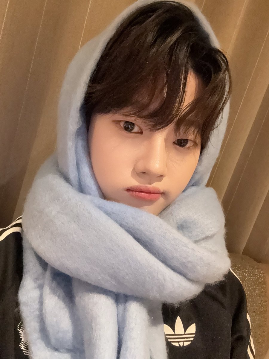 WEi__Member's tweet photo. [#석화] 겨울 꽃은 바로 나였어 ❄️🌸 https://t.co/YhVOu0gNSJ