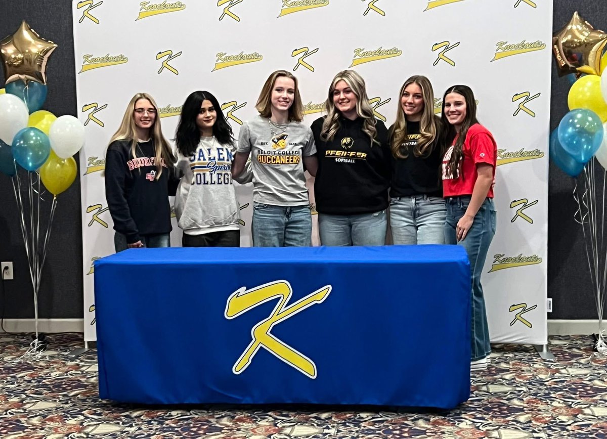 Very proud of <a href="/EmmaTesh2/">Emma Tesh</a> for signing last night. Worked very hard for long time. Love you. <a href="/Ledfordsoftball/">Ledford Softball</a> <a href="/paindawg45/">Gary Payne</a> <a href="/Knockoutsmart/">Knockouts Martinez</a> <a href="/PfeifferSball/">PFEIFFER SOFTBALL</a>