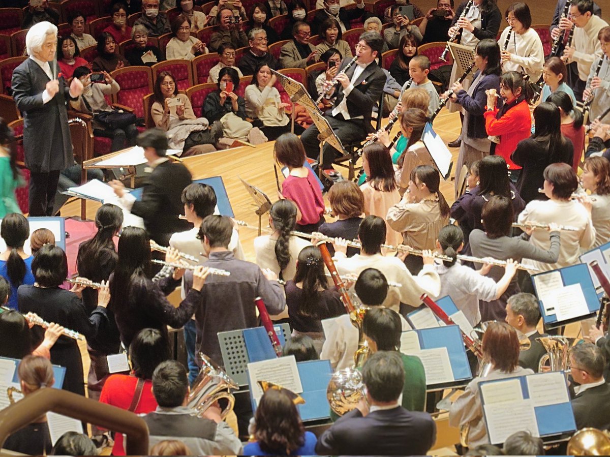 SHAR_ONLINE's tweet photo. FFもモンハンも良かったし、他の曲も楽しかった〜。
Melodies of LifeからのFFメインテーマはFF9のエンディングを彷彿とさせて、めちゃくちゃ良かったです!
BRA★BRAではこの構成は聞けないだろうから本当に今日聞けて良かった。
#sienawind
#栗田博文
#MariaE
#石丸由佳
#FF9
#FFIX https://t.co/1Tnx5Z2uZG