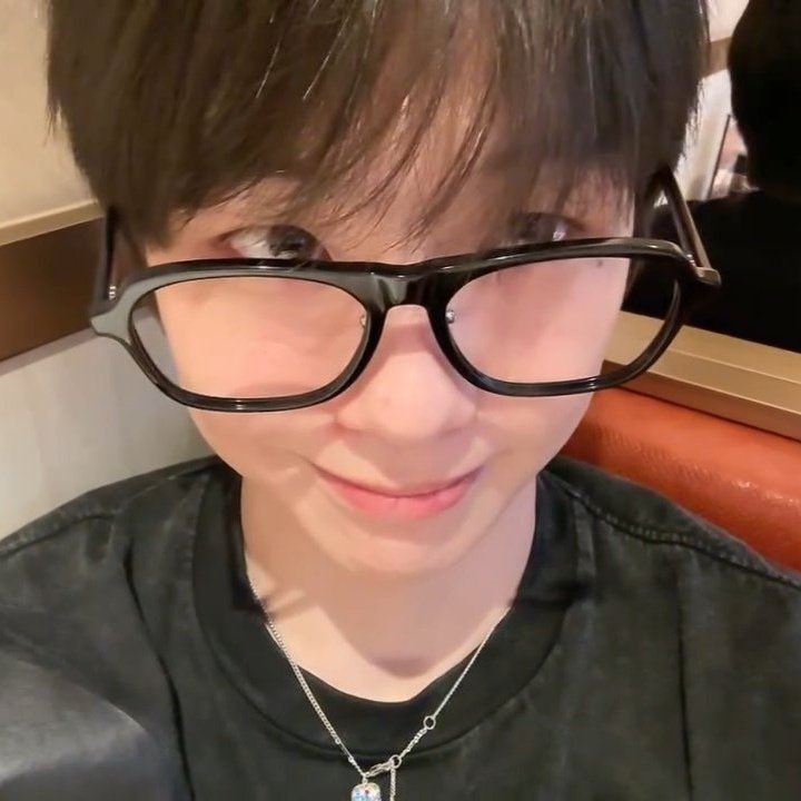 samoyedad's tweet image. 🥺🤏🏻