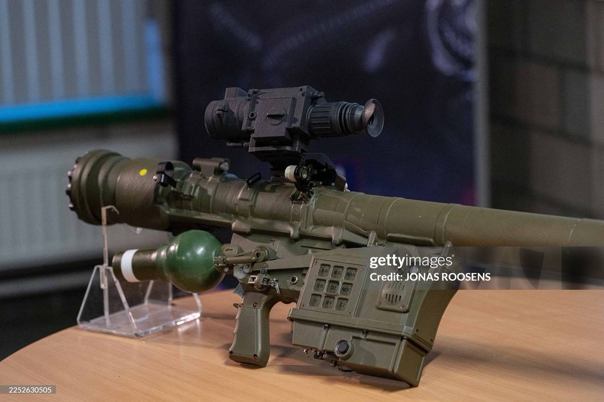 The Belgian Special Operations Regiment has adopted Polish Piorun MANPADS into service.
The Piorun MANPADS is produced by the Polish company Mesko SA and is a further development of the Grom family of MANPADS, which in turn is a licensed copy of the Soviet 9K310 Igla-1 MANPADS
1/