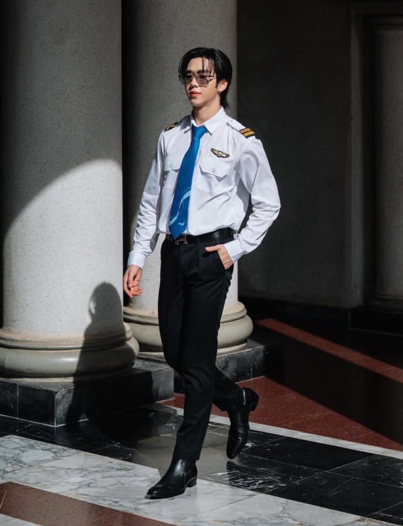 klavieraklav's tweet image. Our # ALTITUDE brother Graduation🥳

Master of Sciences          Commercial Pilot License
Cosmetic Dermatology  Aeronautic Engineering
18 Jan 2026                        17 Jan 2026