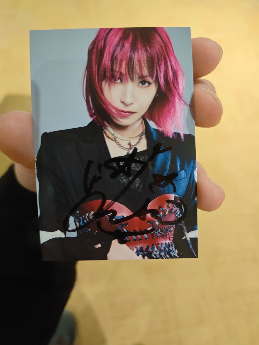 LiSAのライブ初参加でめちゃくちゃ楽しめた！ しかも予約特典のポスト