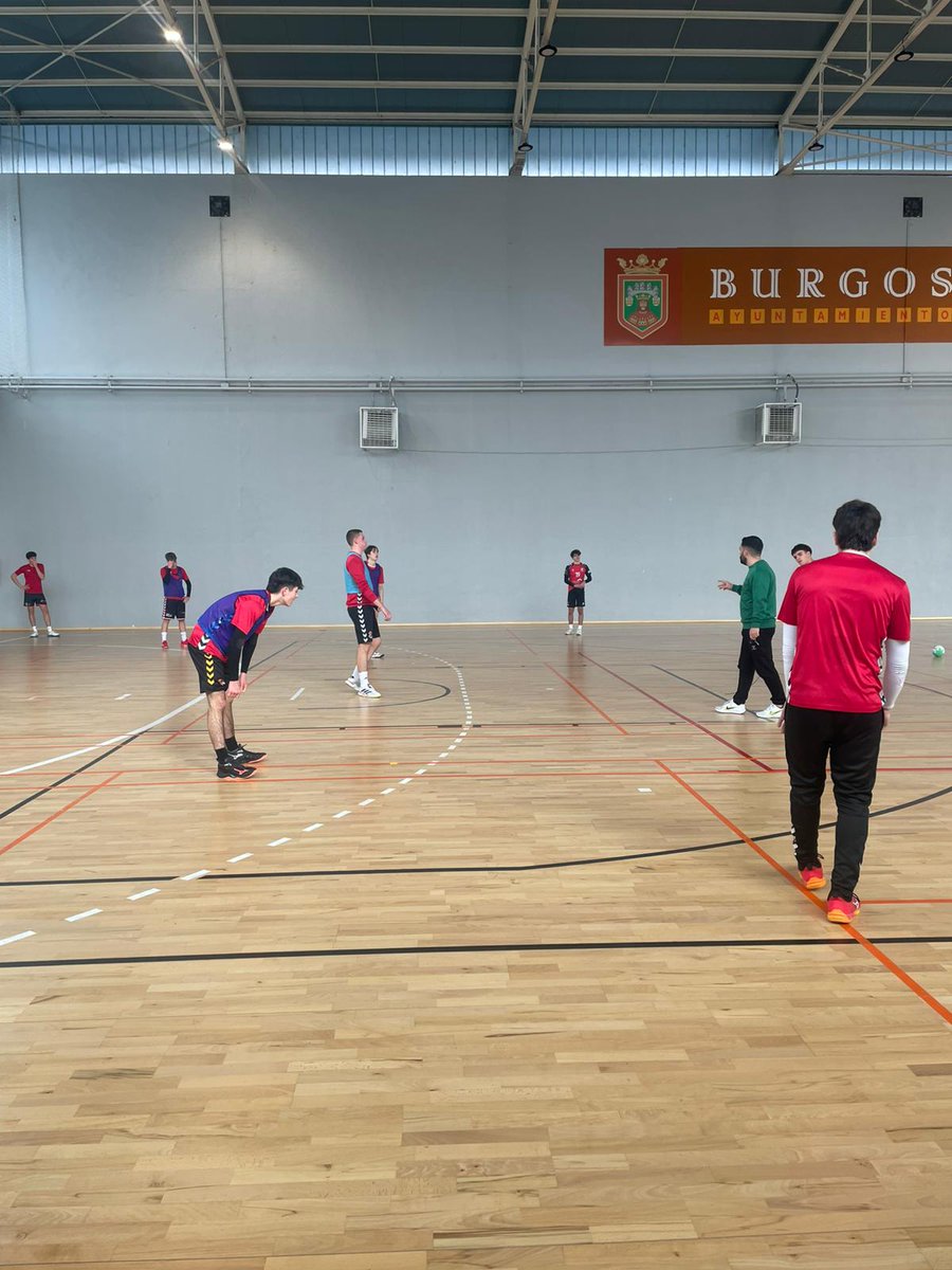 🔙🤾‍♂️ Volvemos a la pista

Se acabó el descanso… ¡y qué ganas teníamos! 😍 

Tras unas merecidas vacaciones, los equipos de la Academia ya están de vuelta con entrenamientos matutinos para recuperar sensaciones y preparar todo lo que viene

🔥 Esto solo acaba de empezar