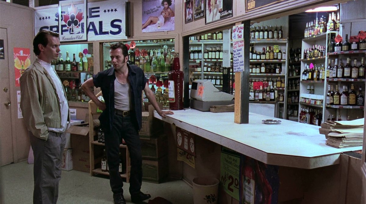vvs00's tweet photo. Otra a favor de Mistery train: está Joe Strummer. Actuando de sí mismo pero qué importa. Actitud punk. https://t.co/YuAfgUQqhR