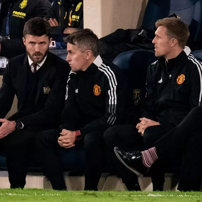 utdrobbo's tweet photo. >Fletcher interim (Burnley &amp; Brighton?)
>Carrick caretaker w/ Fletcher assistant
>McKenna permanent w/ Carrick &amp; Fletcher asst.

All play a similar 4231 with different variations &amp; tweaks. https://t.co/vTWIgVqozc
