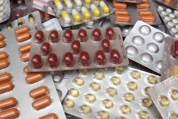 InvestingBrasil's tweet photo. 💊 #Blau e #Hypera: Dois modelos distintos no setor farmacêutico brasileiro
O setor farmacêutico brasileiro reúne empresas com perfis bastante distintos, mesmo atuando sob o mesmo arcabouço regulatório. Blau) e Hypera são exemplos claros desse contraste. Entender essas diferenças é essencial para avaliar riscos, previsibilidade de resultados e a sensibilidade de cada companhia ao cenário macroeconômico.
Leia o artigo completo de Caio Amoed:
https://t.co/mmSHrSN5Rs
#BLAU3 #HYPE3