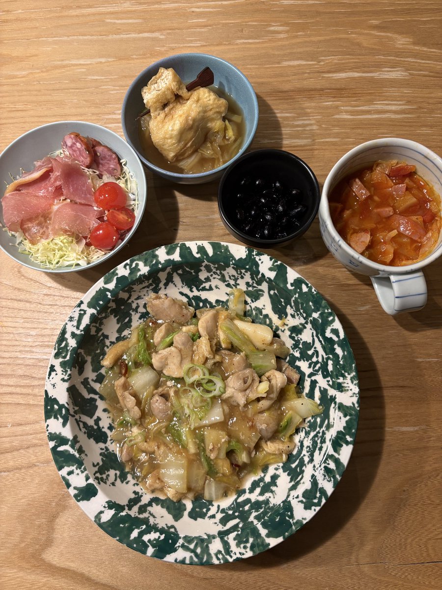tachyon_beat's tweet photo. 鶏生姜白菜餡とお節アレンジ https://t.co/DwFyDXsJKn