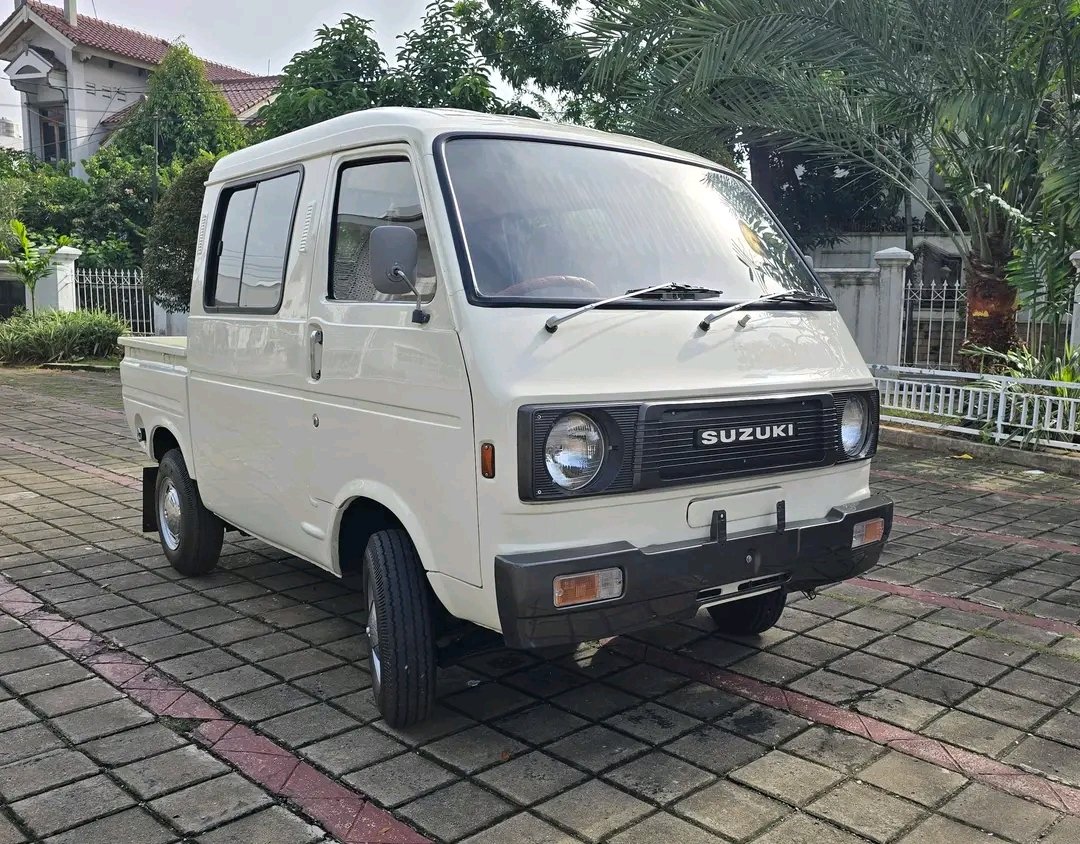 Aerio_Id's tweet image. Suzuki ST20 double cabin 1983.

Mobil unik &amp;amp; klasik, lucu ya gaess 😂✌

📸 : Handi Sapta Mukti