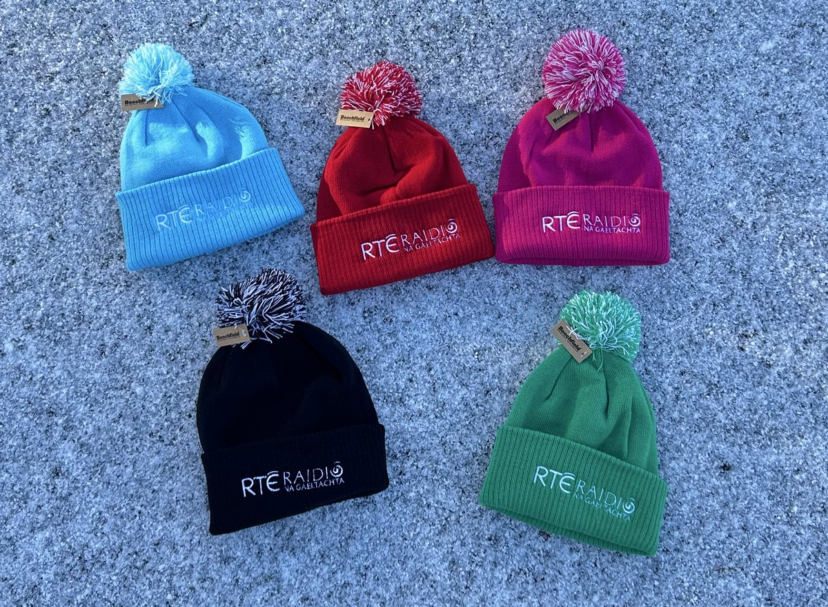 RTERnaG's tweet image. ❄️Tá hataí úra againn daoibh an seachtain seo ar an Chóisir Ceoil.

⏰🗓️2.30-5 Luan go Déardaoin 

🎙️Beidh @RNF36 sa chathaoir an seachtain seo.