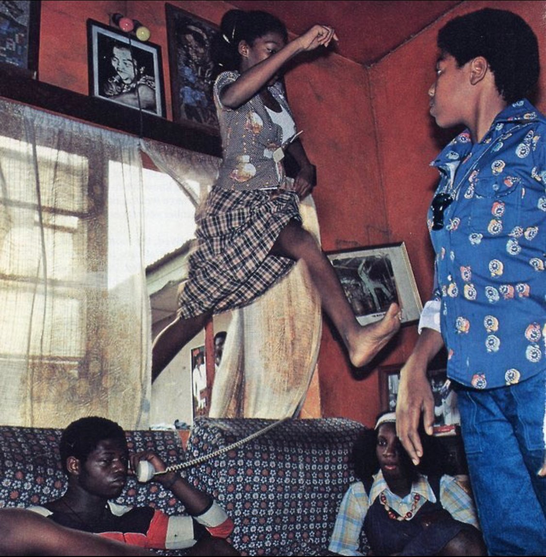magaenvulanza's tweet image. even random documentary photographs get referenced. like this picture of fela kuti's daughter jumping into his apartment

reference vs result