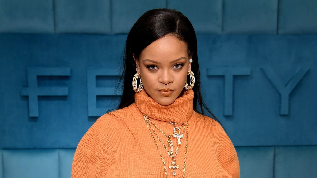 sboficial's tweet photo. Com apenas 4 dias de contagem, Rihanna atingiu 100 milhões de streams em 2026 no Spotify. https://t.co/ssK6aXYdsV