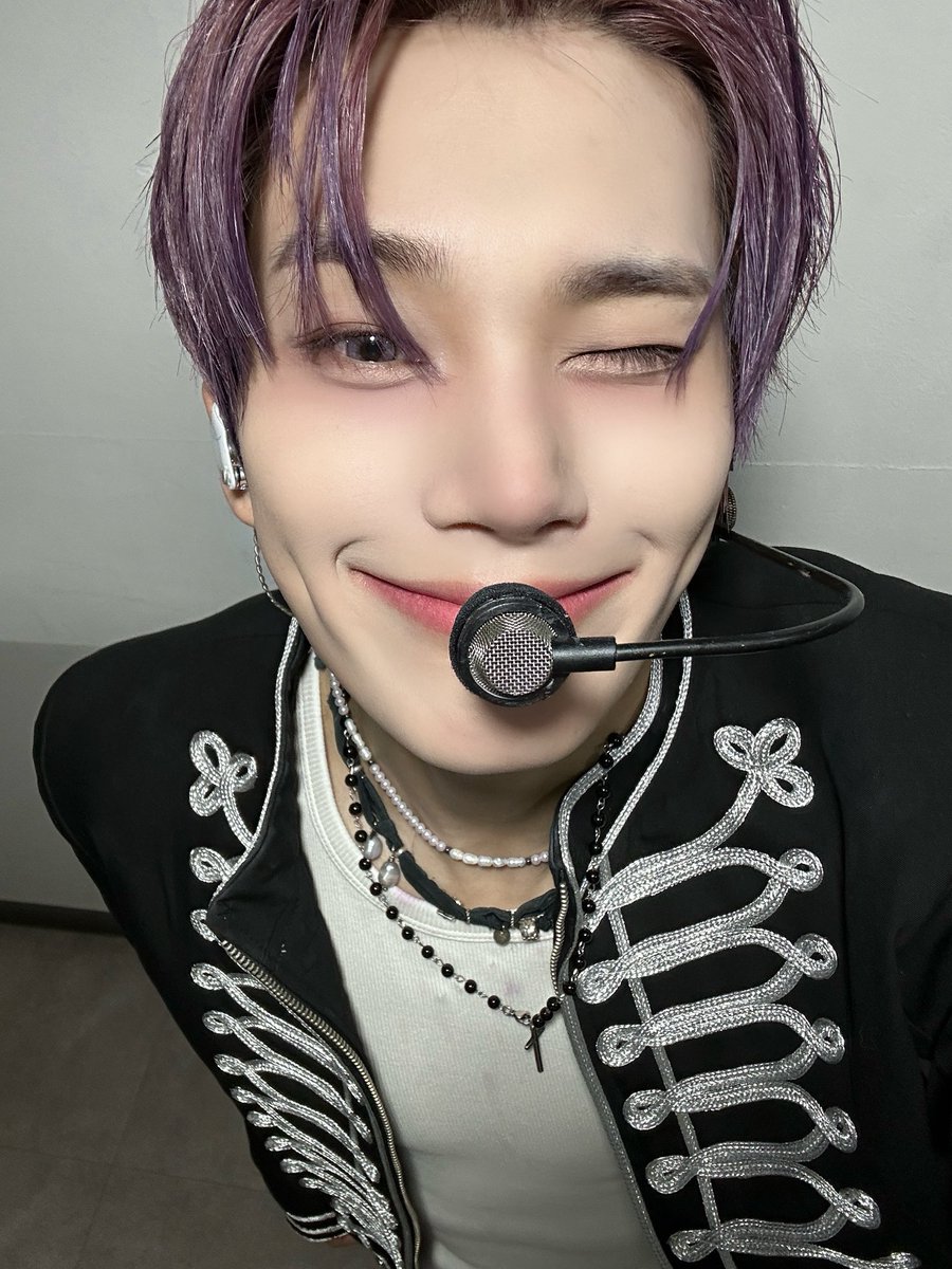 EVNNE_official's tweet image. 💟😈💜

#EVNNE #이븐
#박한빈 #PARKHANBIN