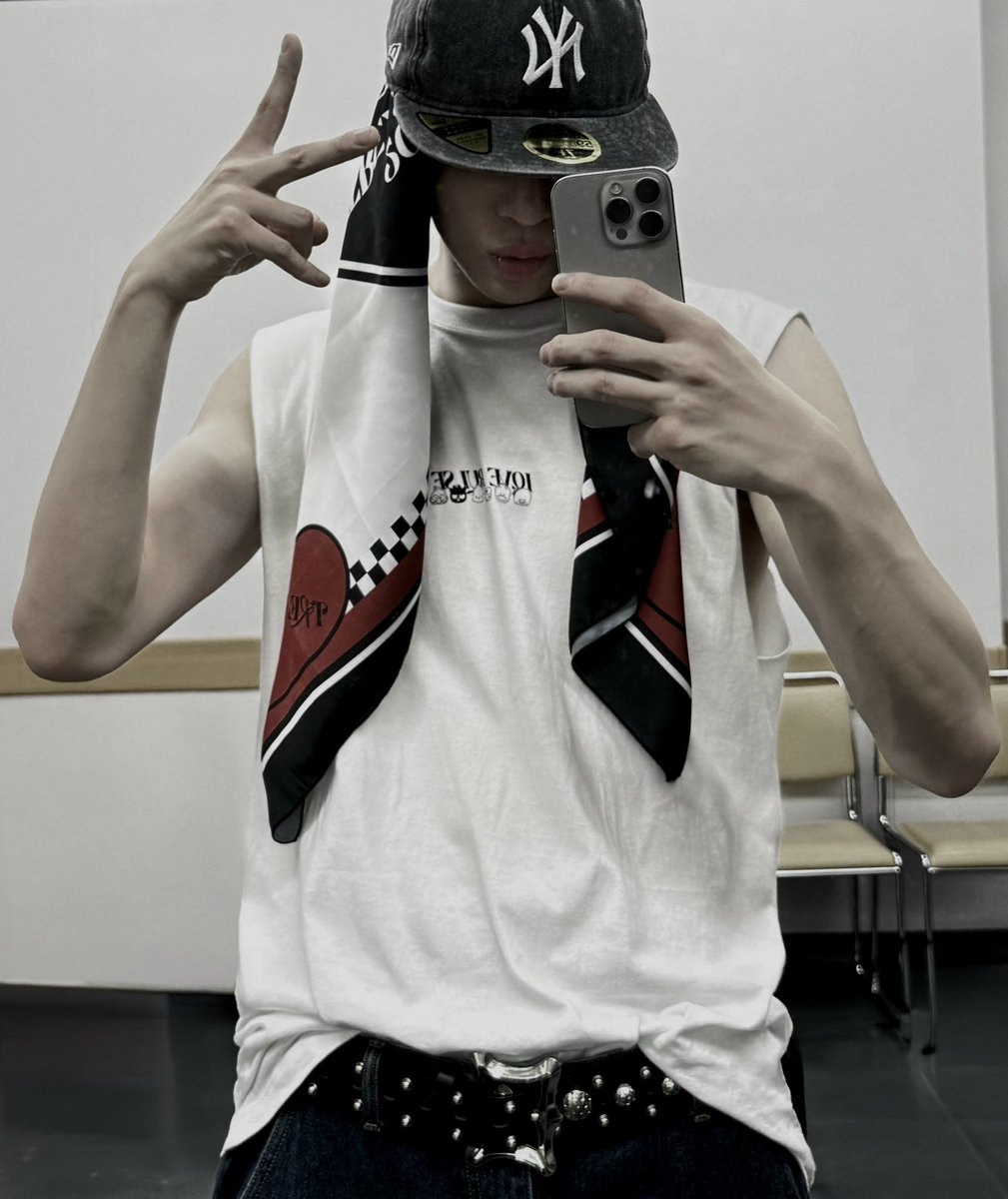SI0N0H) / Posts / X
