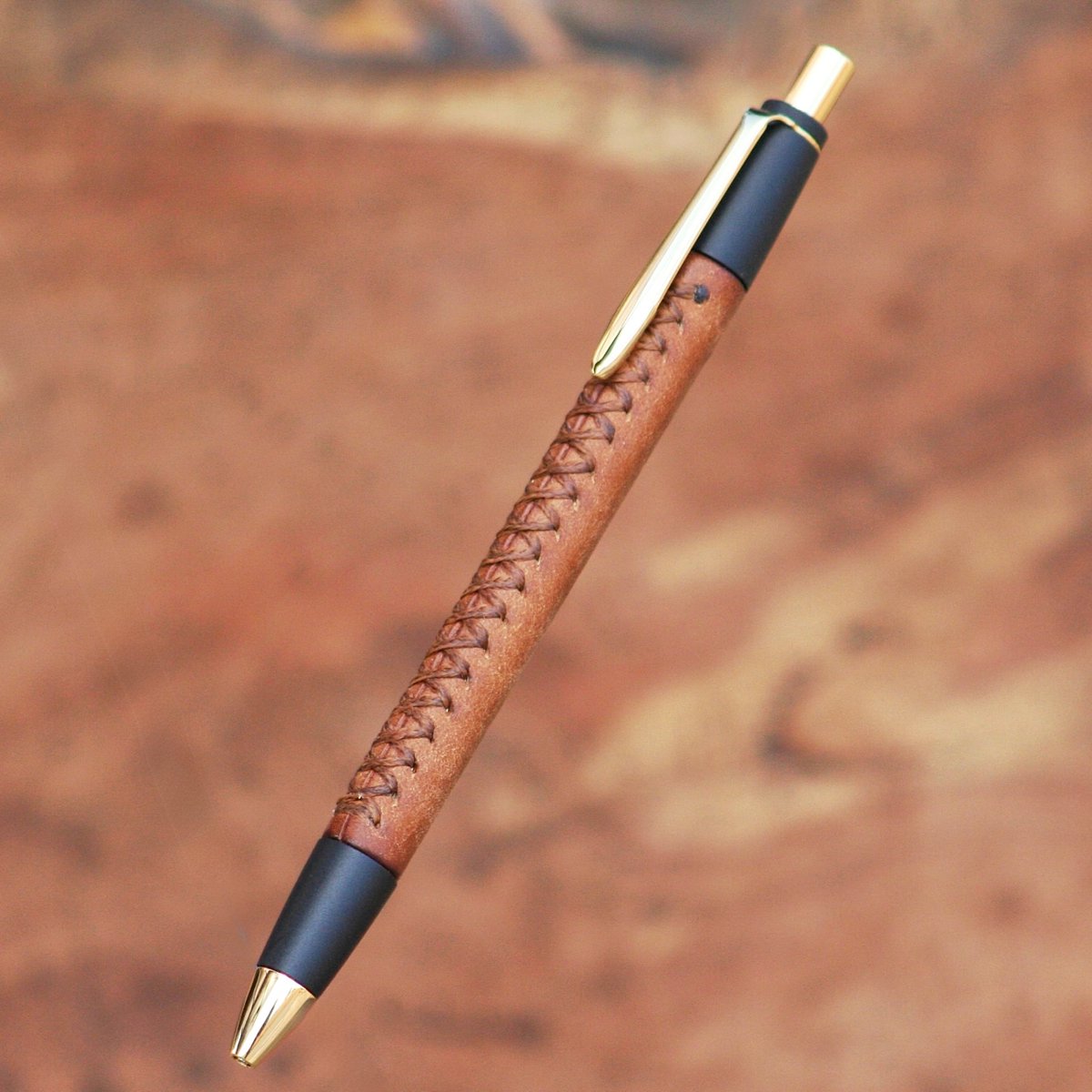 シックザール革軸ペン クロコダイルストーングレー おまけ付き 革軸