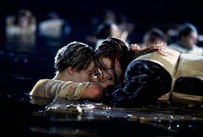 charoalongut's tweet photo. ⏰ 21:45
📺 @telecincoes
🎥 #TITANIC with @LeoDiCaprio #KateWinslet @BillyZane #KathyBates @Frances_Fisher #BernardHill #JonathanHyde @TheDannyNucci #GloriaStuart #DavidWarner #VictorGarber #BillPaxton ...
🎬 @JimCameron https://t.co/mZ3XStHtJI