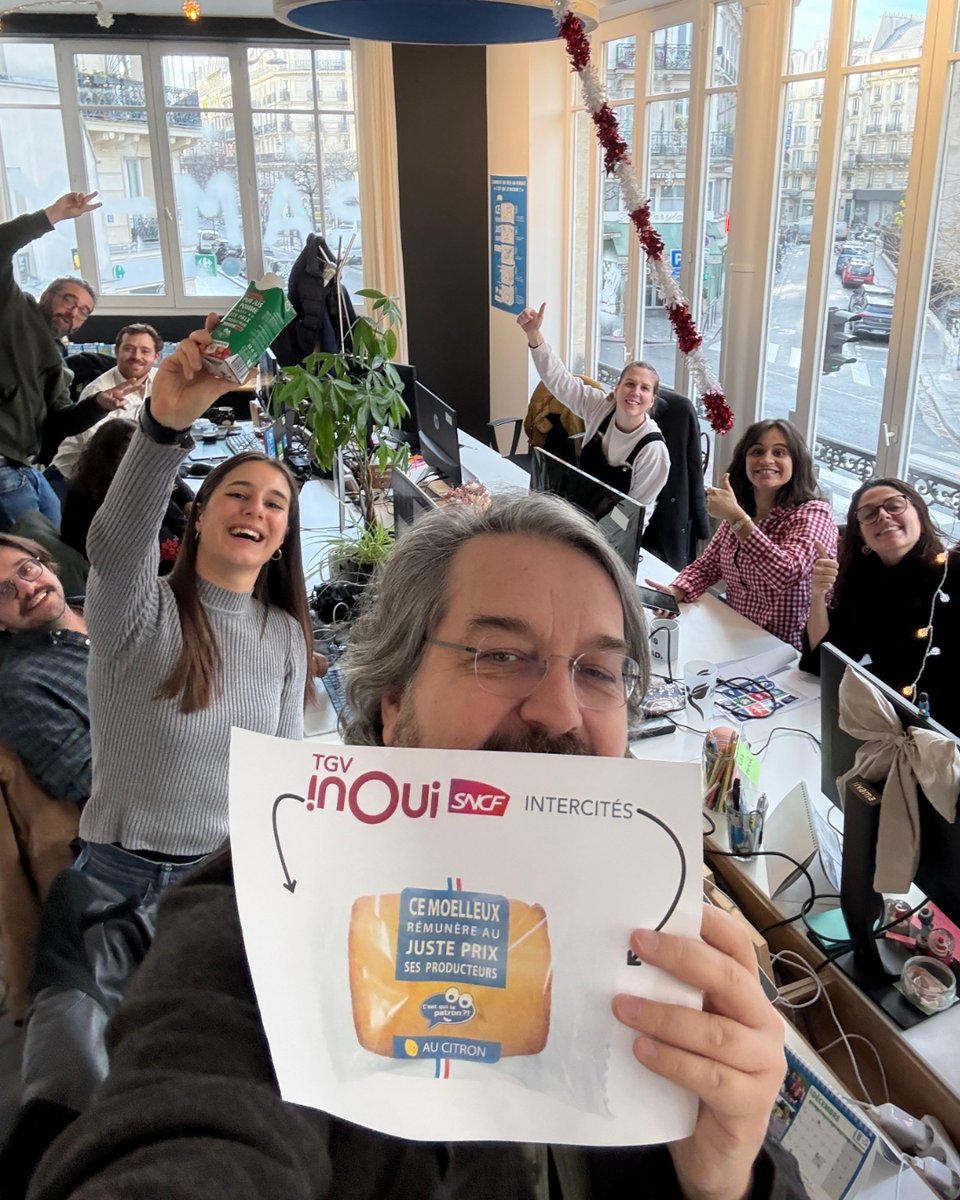Une grande nouvelle pour commencer l’année 🙏: Un gâteau composé de 4 produits solidaires des producteurs arrive dans les trains du <a href="/GroupeSNCF/">Groupe SNCF</a>  🙌🚅 #SoutienAuxProducteurs 
 
 Une très belle nouvelle en ce début d’année où la nécessité absolue de soutenir celles et ceux qui nous