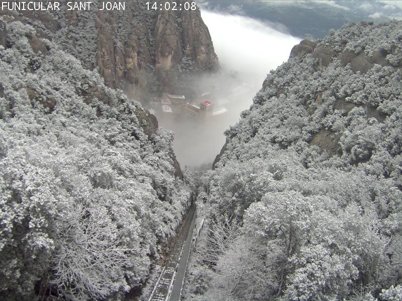 bagesmeteo's tweet photo. Montserrat ben blanc ❄️❄️❄️ https://t.co/rTxQedt69V