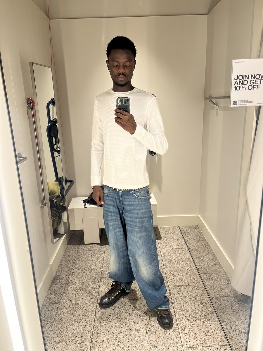 ayodejilwl's tweet image. Fittings