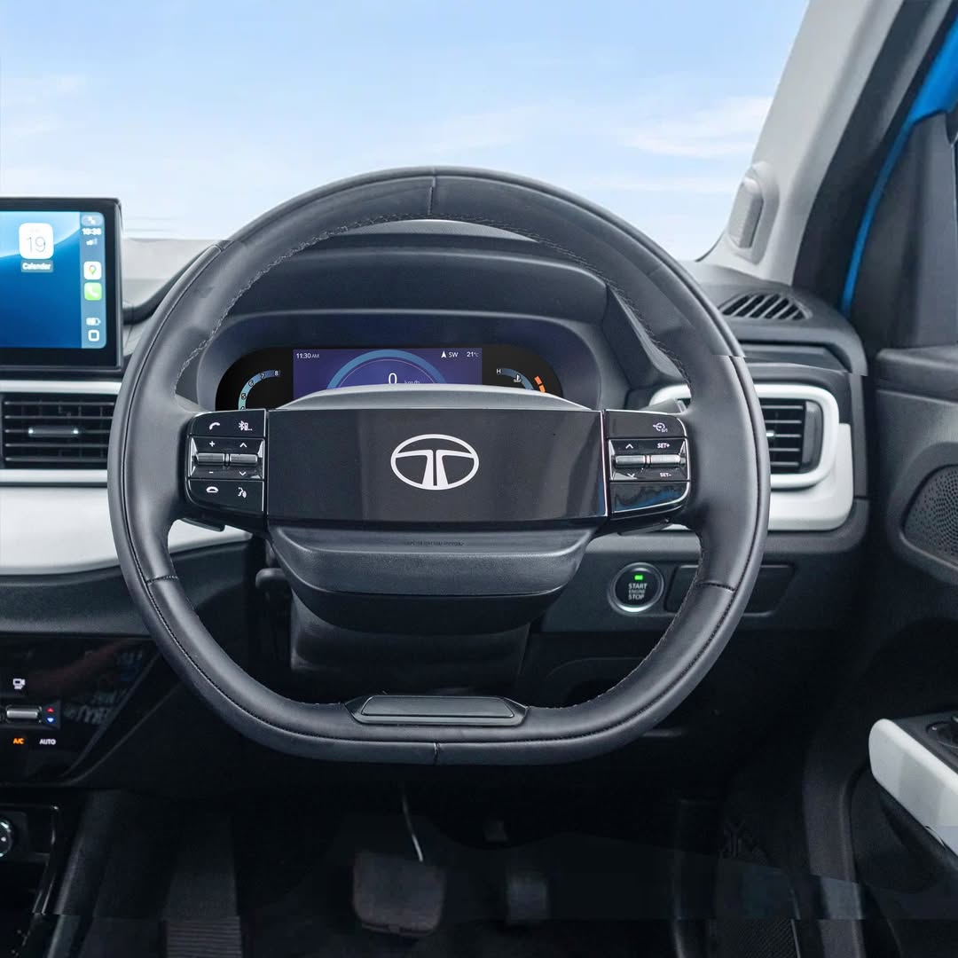 AUTOTODAYMAG's tweet photo. The all-new Tata Punch is here! Revealed ahead of its January 13 launch, the micro-SUV gets sharper styling, a turbo-petrol engine and a host of upgraded features.
#TataMotors #TataPunch #MicroSUV #Facelift #AutoToday https://t.co/KtwVzbkrJE