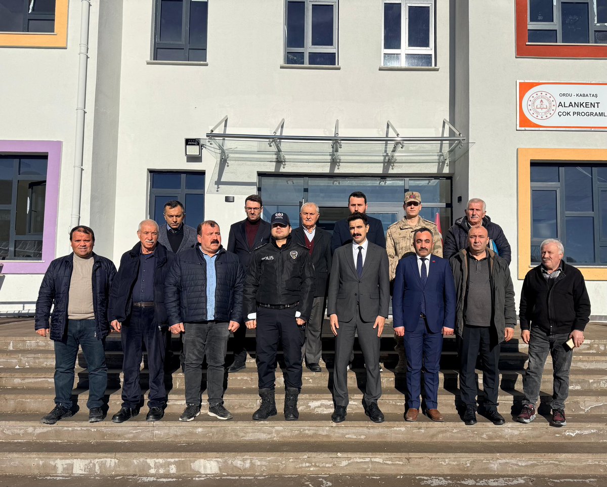 Kaymakamımız Sayın Halil İbrahim AKIN, Alankent Eğitim, Kültür, Kaynaşma, Kalkınma ve Dayanışma Derneği üyeleriyle Alankent Çok Programlı Anadolu Lisesinde bir araya geldi.