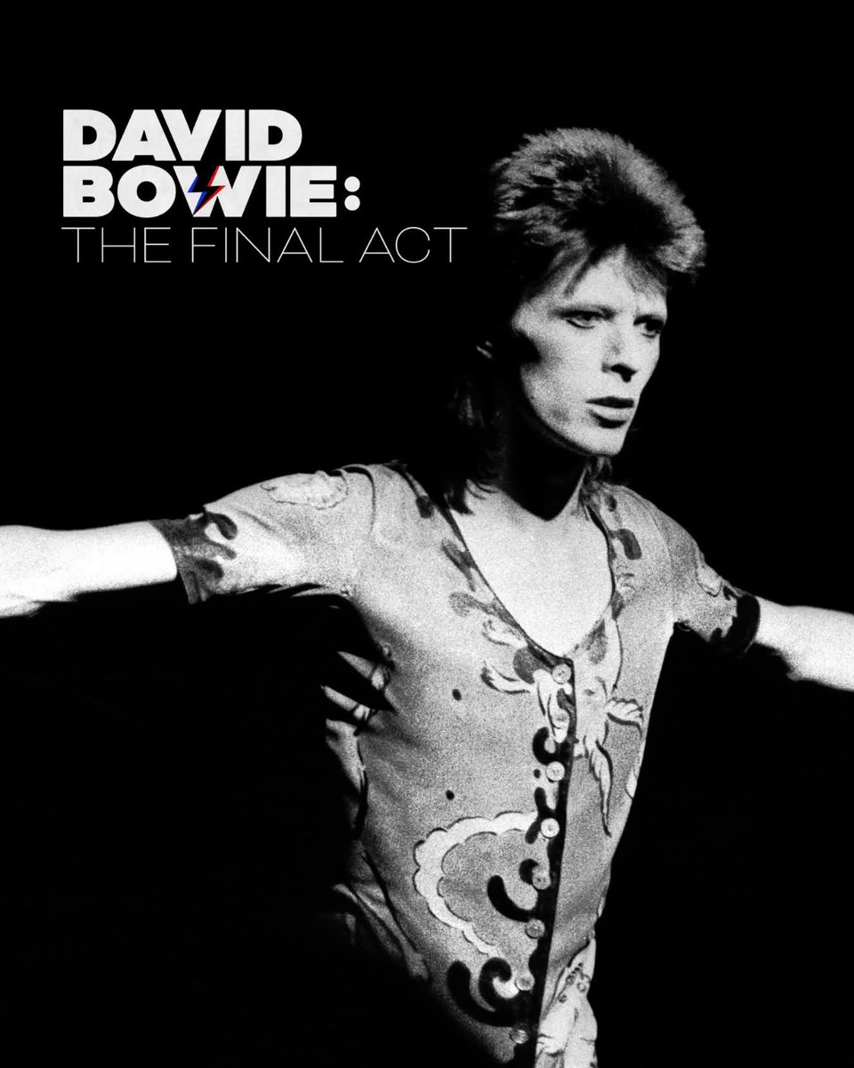 BBCチャンネル4でオンエアされたというBowieの最新ドキュメンタリー「The Final Act」を一気に斜め観。関係者の最新インタビューがメインで珍しい映像が見られるという感じではないので、日本でのTV放送熱望！！