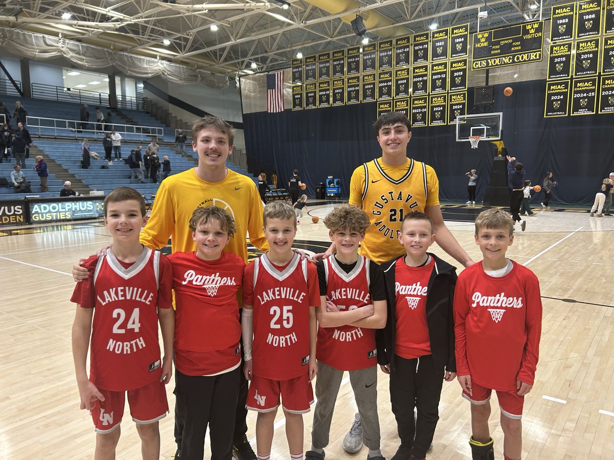 LNHSBoysHoops's tweet photo. Our 4A went to down to St. Peter on Saturday and watched former Panthers Drew Kolander and Andrew Quam in action for Gustavus!

#PantherProud https://t.co/sYe5mp1lzO