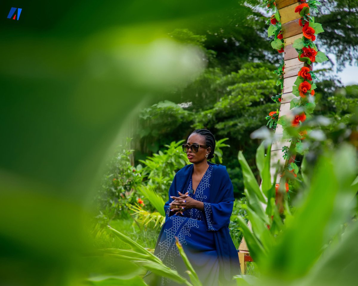 ✨🇧🇮De la controverse à la construction.
Nelly Nadia Hakizimana a surpris tout le monde en 2025:de voix critique sur les réseaux à entrepreneure touristique,avec Capital Garden Park à Gitega,financée à +70M FBu.Elle  a bâtit malgré le bruit.

Lisez👇:
facebook.com/share/p/1K76YC…