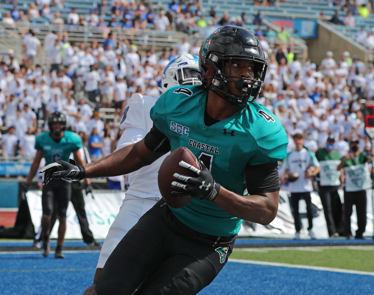 ChantsSzn's tweet photo. Before making ridiculous plays in the NFL, Isaiah Likely was making ridiculous plays for Teal Nation.
Likely played his entire college career at Coastal Carolina.
Tight End University.
#ChantsInThePros @CoastalFootball https://t.co/82CAZdrkMS