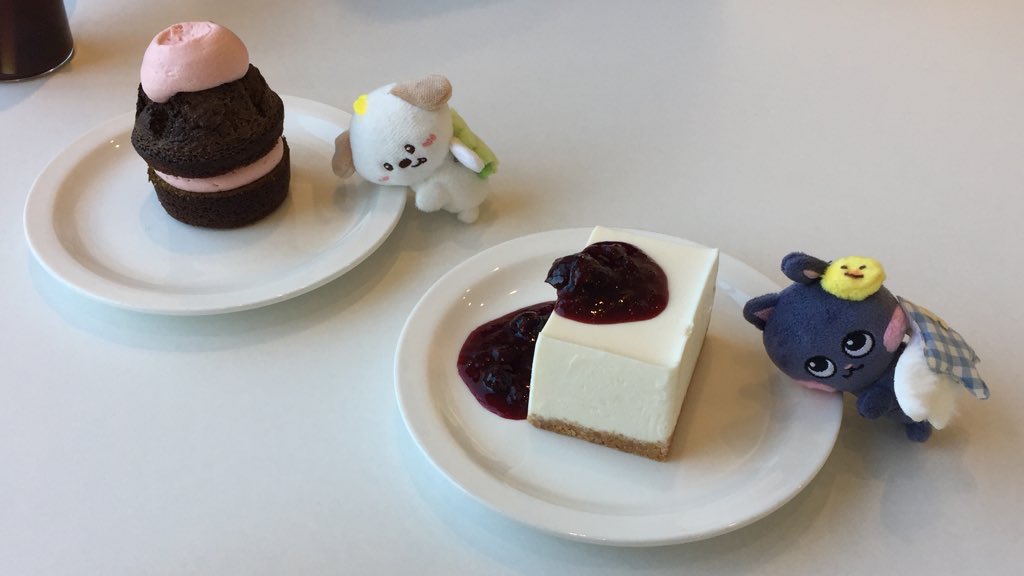 winternugu's tweet image. 생일이라는거.. 좋다💟