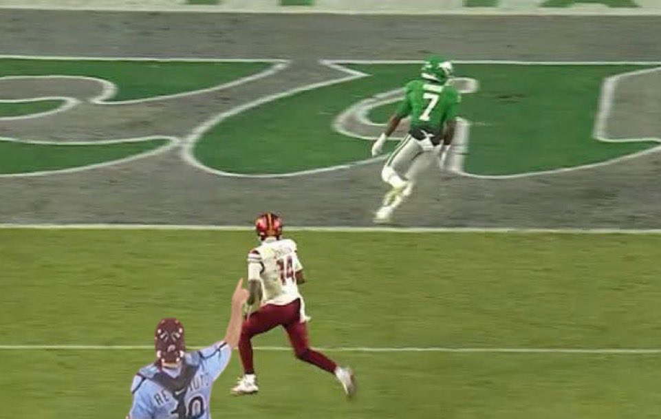 2008Philz's tweet image. Phillies photoshops until baseball is back - January 5