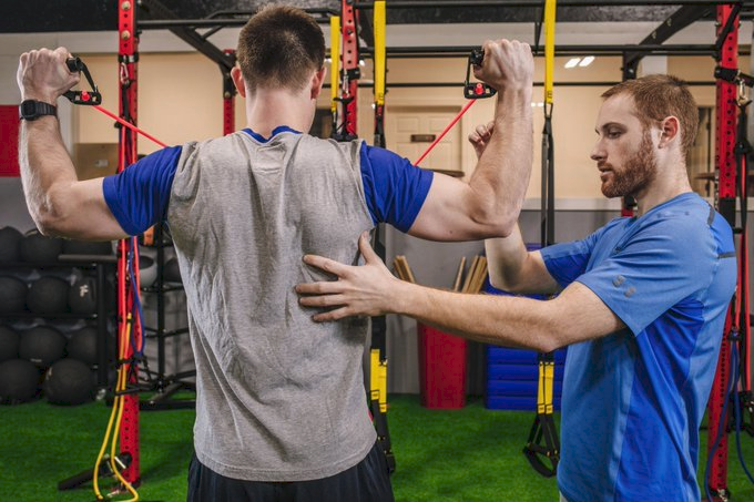 FiveFitness's tweet image. Do you suffer with shoulder impingement? 🤕 

Check out these SEVEN exercises you can try from the comfort of your own home 👇

bitly.ws/TceY 

#Injury #Gym #Workout #Rehab #Exercise #Recovery