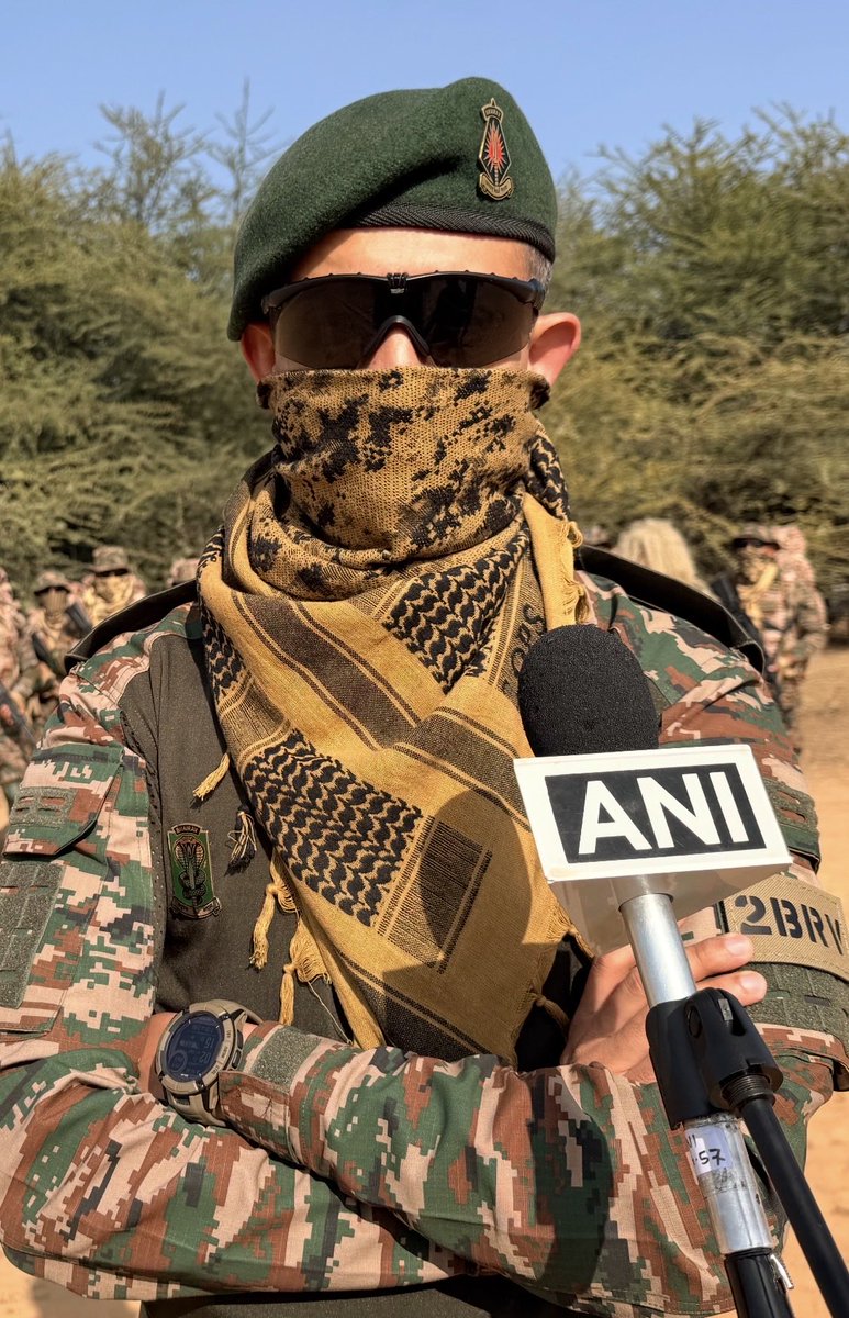 ajitkdubey's tweet photo. With @adgpi ‘s Green Beret Special Forces Bhairav ! Was a wonderful experience covering them https://t.co/rkzqxNAIRl