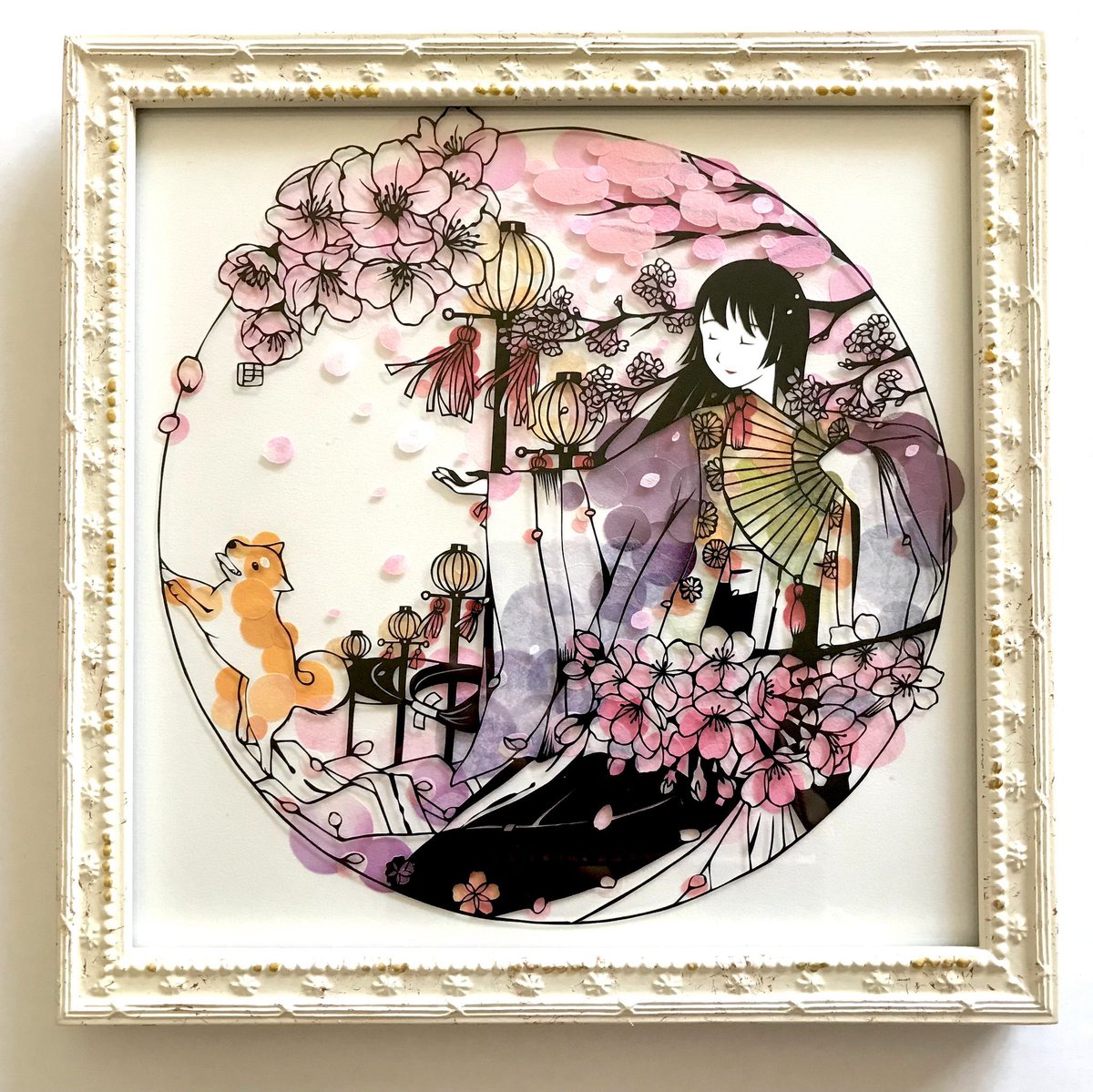 2026年もよろしくお願い致します！
馬の絵ではないですがとりあえず正月っぽい和の切り絵置いておきますね。
今年は！個展！やるぞ！
#切り絵