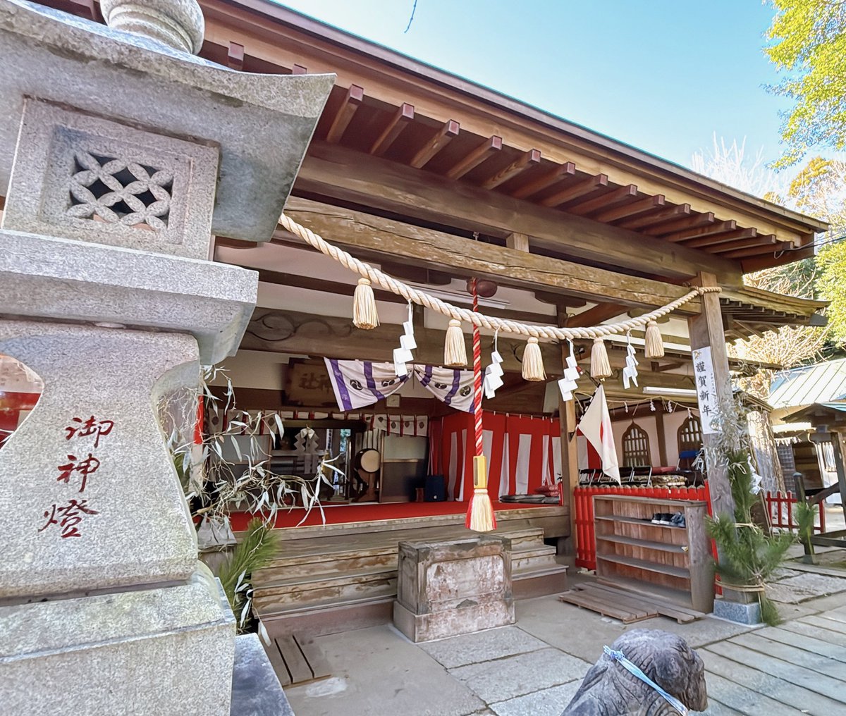 あけましておめでとうございます🌅🎍⛩️🎍
今年も宮谷八幡神社にて舞の奉納をさせていただきました。
皆さまの幸が益々広まりますようにお祈り申し上げます。