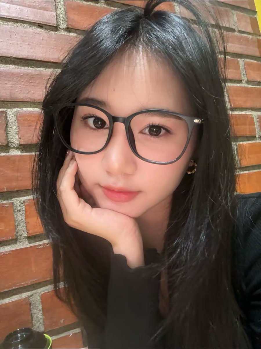 AA_AlyaJKT48's tweet image. happy #AlMond pertama di 2026!