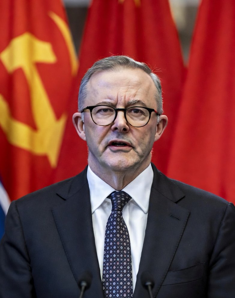 QBCCIntegrity's tweet image. Australia: It’s time we admit Labor is a communist sympathetic government

Communist flags were flown across the country over the weekend, in spite of strict protest bans in states like NSW, and LABOR PROTECTED THEM

The Albanese Labor Government is ushering in communism (ai img)