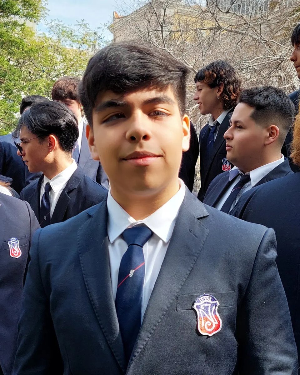 EstefanyRa32723's tweet image. Puntaje Nacional!🏅
1000 puntos en la PAES sacó mi hijo Gustavo Marcos.🏅🏅
El Institutano que estudio en pandemia, de colegio público y que vive en La Pintana la hizo señores! 
Qué emoción como padres y familia.
Orgullo Institutano!
Mamita tú hijo triunfo! 🎉
Vamos por @uchile