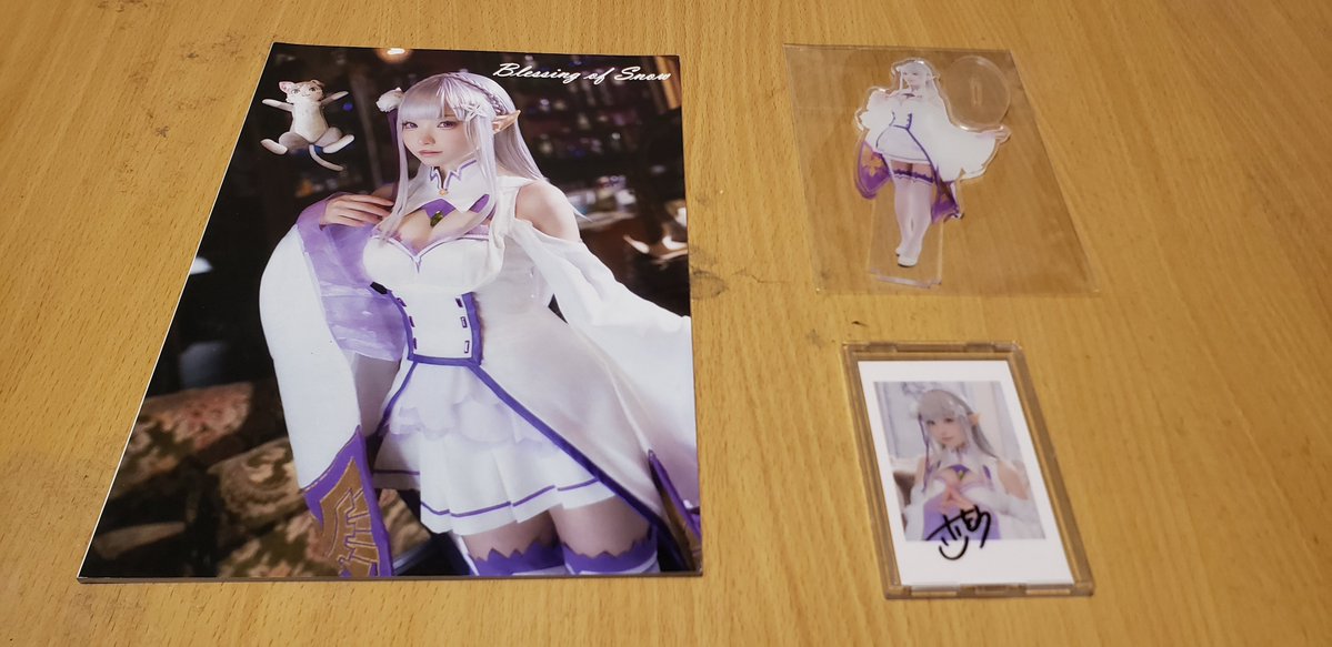 さとうさん(<a href="/satou__osatou/">さとう🍰C107二日目東7“Ｑ”27a</a> ）の新刊✨エフェクトとロケーションとても綺麗で、GIMIさん(<a href="/gimi109/">GIMI</a> )のエフェクト凄過ぎます！。
色んなエミリアたんが見れて見てて楽しくて、とても綺麗で可愛いエミリアたんいっぱいで最高過ぎます～😆

#さとうのお菓子工房