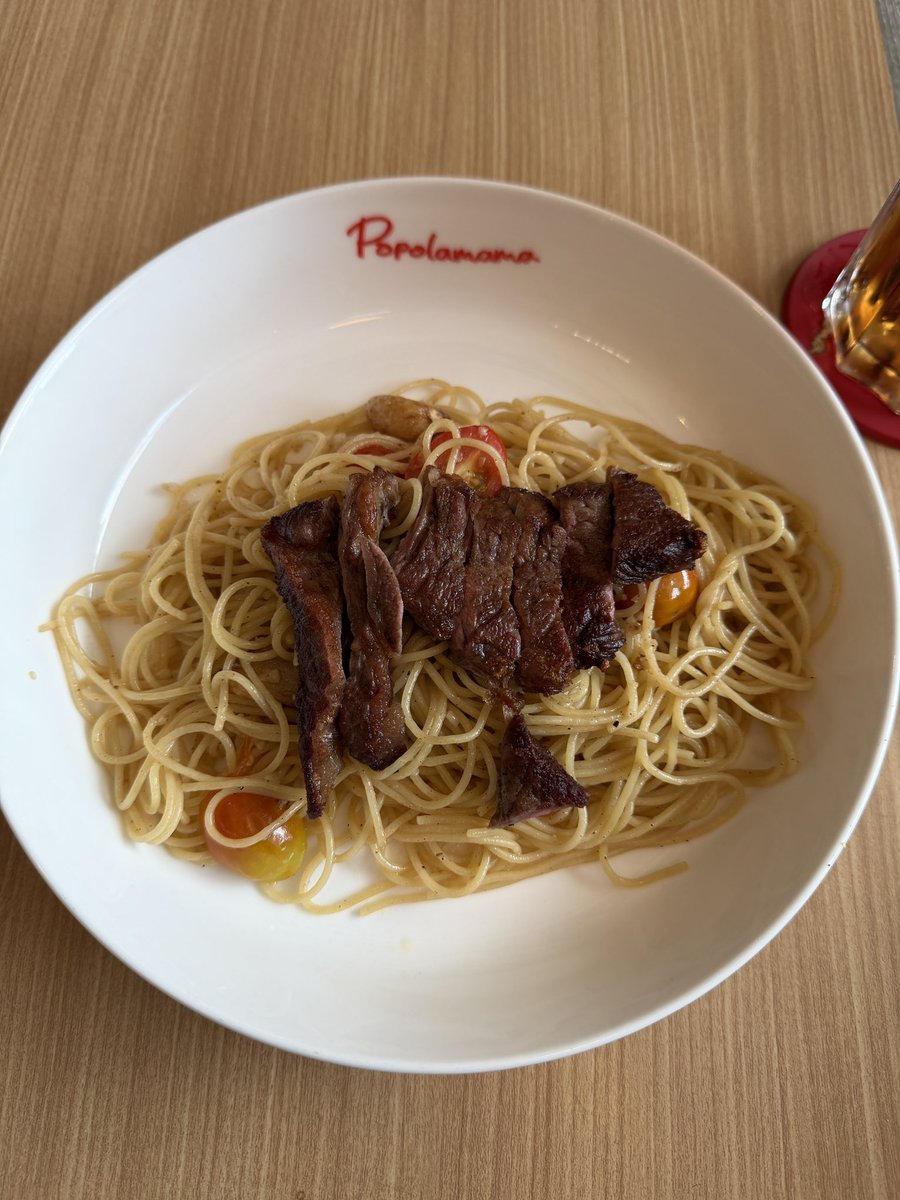 putranicholas1's tweet image. Day off.