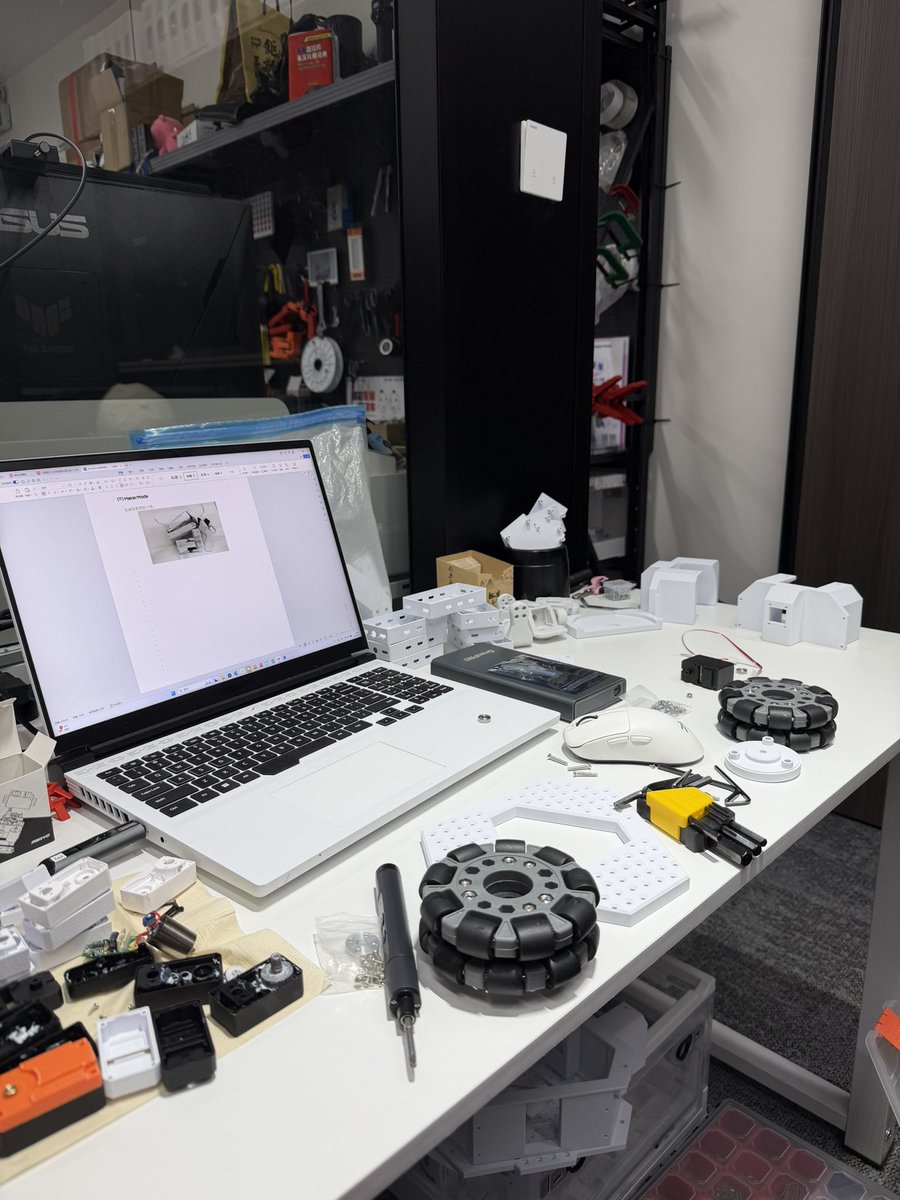 We just upgraded XLeRobot 🚀

Built by the MakerMods team <a href="/IsaacSin12/">Isaac Sin</a>, <a href="/ThomasSchicksal/">Mr Thompson</a> and <a href="/QILIU9203/">QI LIU</a>.

• Easier to build
• Improved chassis
• Reduced 3D-print time and material
• Designed in collaboration with the original author <a href="/VectorWang2/">Vector Wang</a>

Fully open-source
Full build