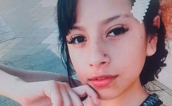 Tiara Gianella Jazmín González tiene 14 años, desapareció el 4/1/26 en Paraná, Entre Ríos. Vestía remera blanca de River, jean ancho negro y zapatillas blancas. Se hizo la denuncia. Por favor compartir y avisar #Urgente a la policía local, o al ☎ 101 o 911

#Parana #EntreRios
