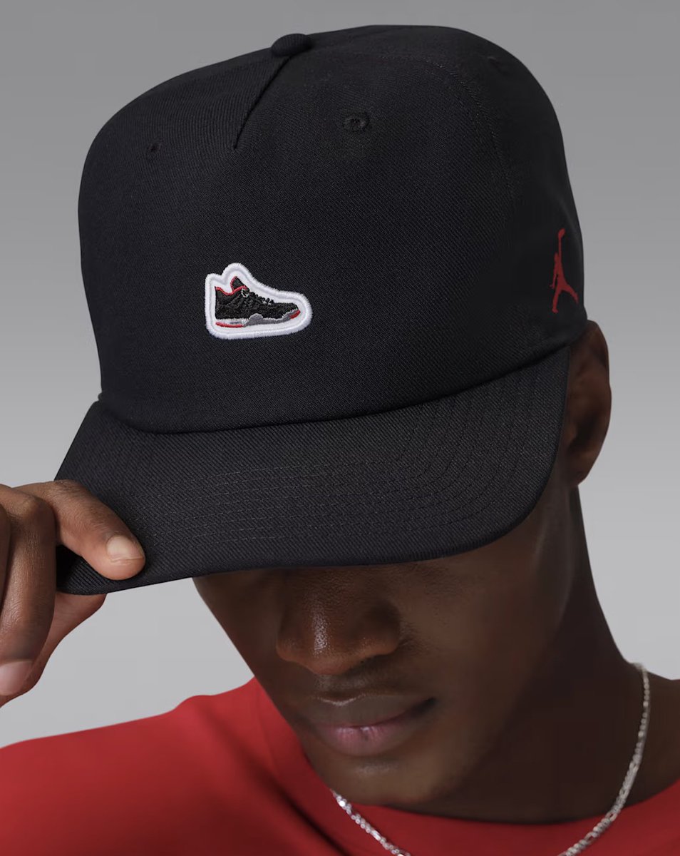 SNKR_TWITR tweet media