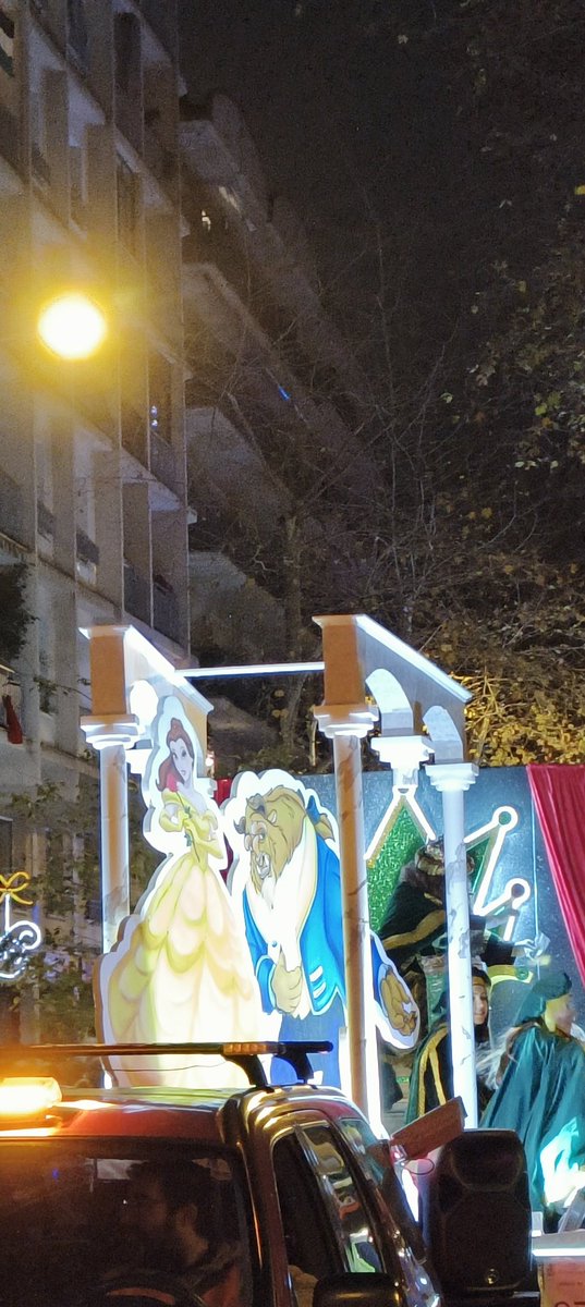 iglezfe's tweet image. A la cavalcada de Reis de #Poblenou.  @Bcn_SantMarti @reisdorient