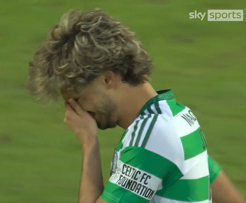 _CM_67_'s tweet image. When you’ve spent the last month researching how to play wingback for no reason