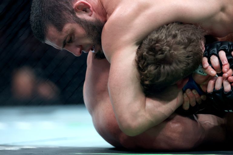 Torque2057540's tweet photo. @Sebastian154675 @WonderbreadMMA Islam has went for nearly all subs available in this sport. https://t.co/JLcYCpLoIh