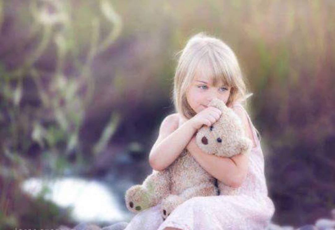 #حقيقة 
سيرسل الله لك يوماً من يغطي الجرح  الذي لم يبرأ ، ويعيد لك أشياء جميلة إعتدت عليها وفقدتها ، ويمنحك ماتتمناه دون ان تطلب.