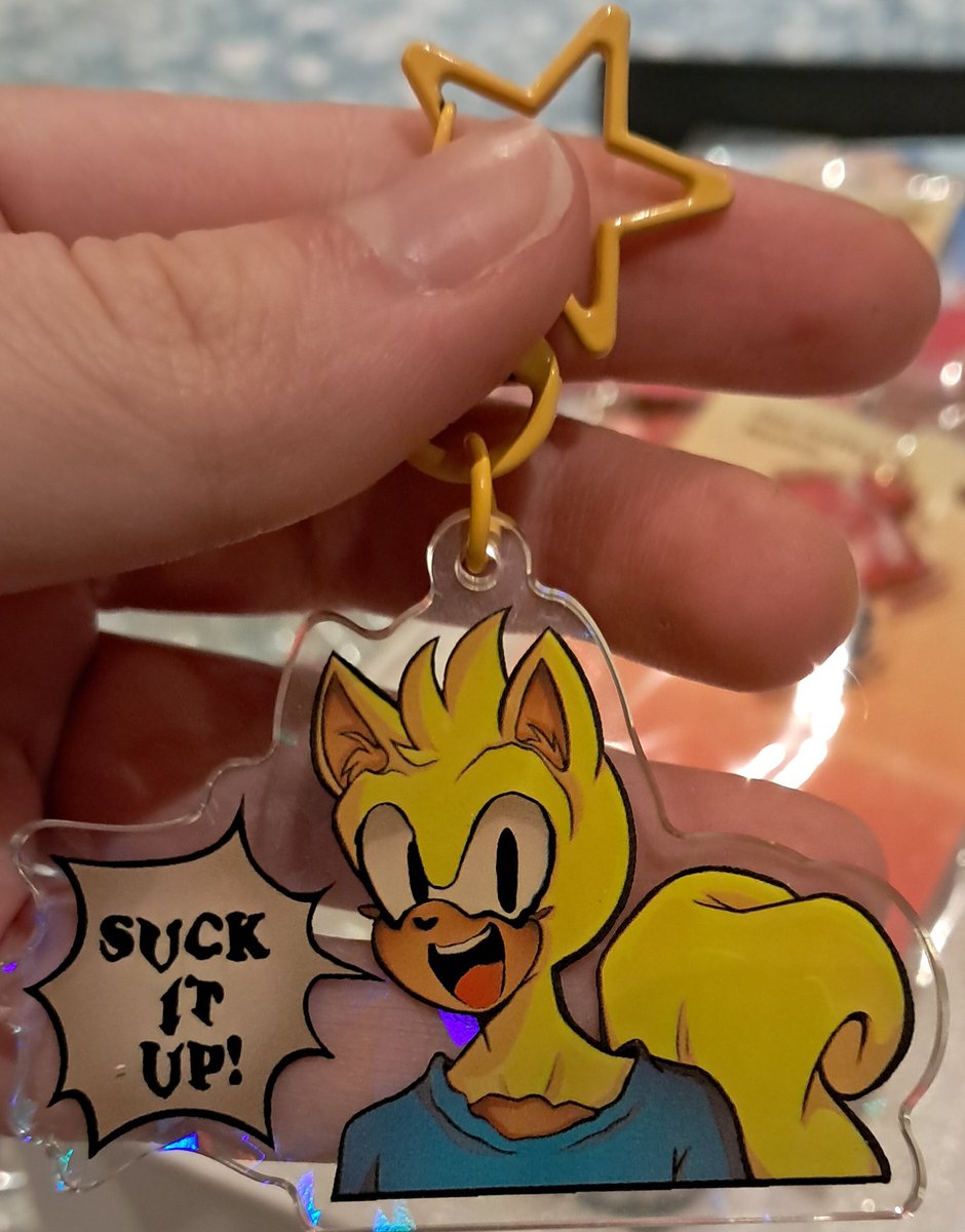 xenochronical_'s tweet photo. I'M CRYIHG BRO LOOK AT THE KEYCHAINS @MsMuppett GOT MEE

WHAT DID I DO TO DESERVE THIS KINDNESS
THE DESATURATED MIGHTY PEAK EVIL MAN AHSHDBDND
SATURATED RAY BEING SO CREEPY ON THE OTHER SIDE AAA
#sonic https://t.co/WQ6MmWEbGZ
